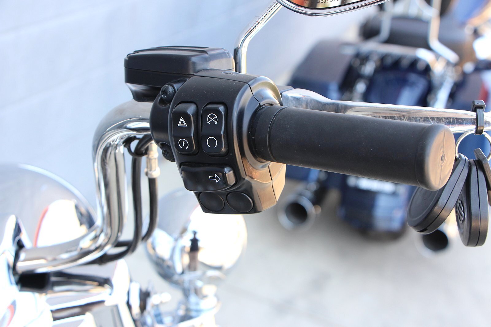 2017 Harley-Davidson Road King [12]