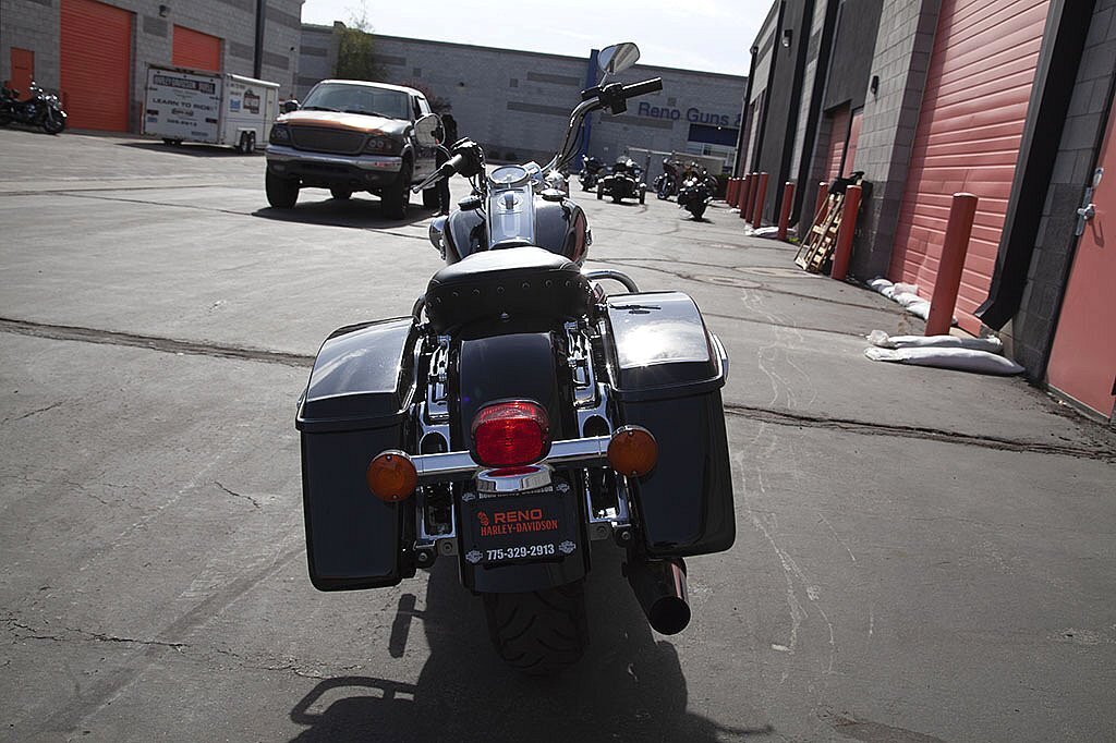 2017 Harley-Davidson Road King [7]