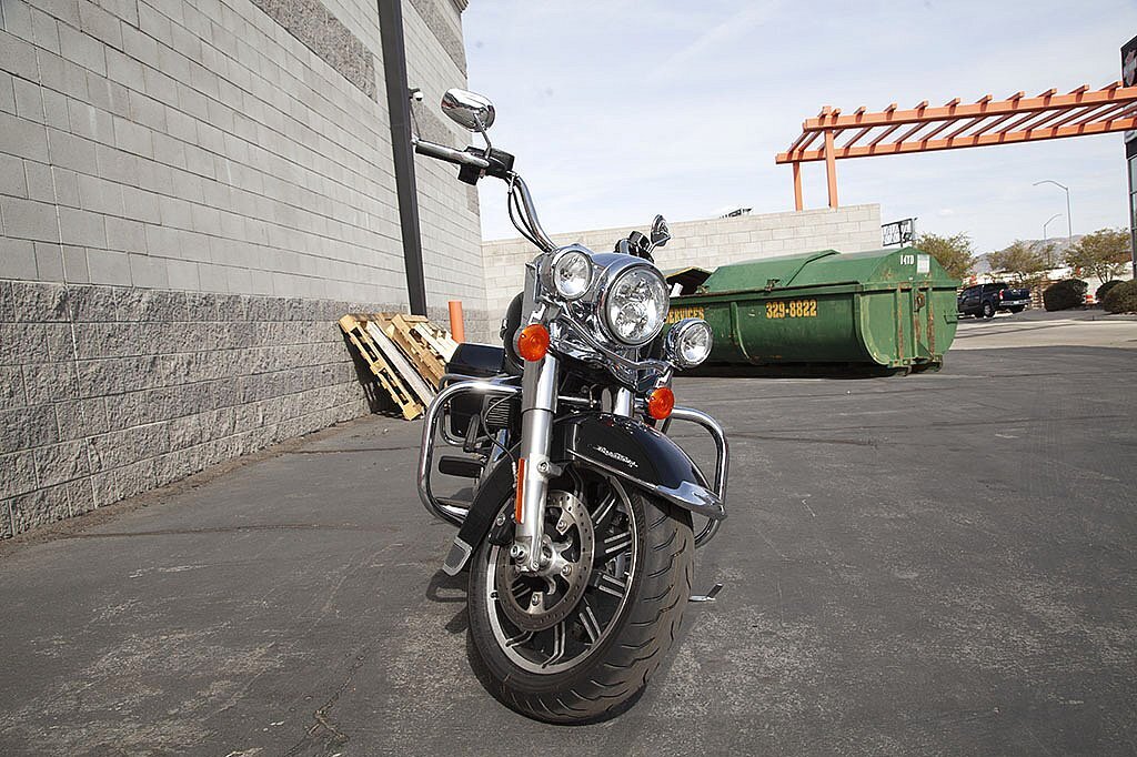 2017 Harley-Davidson Road King [13]