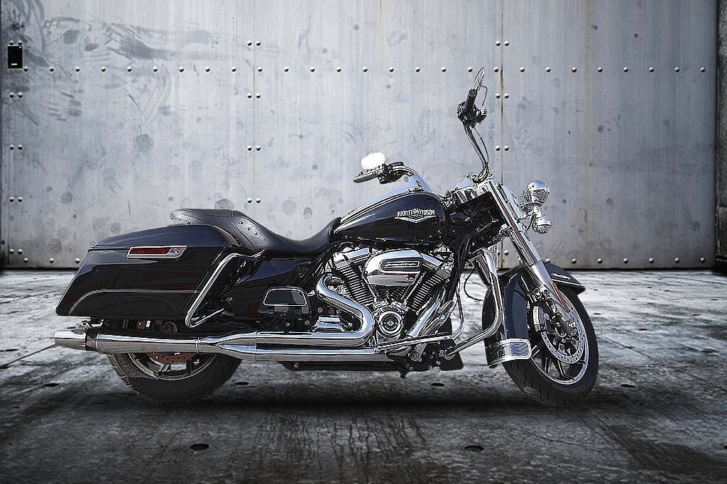2017 Harley-Davidson Road King [1]