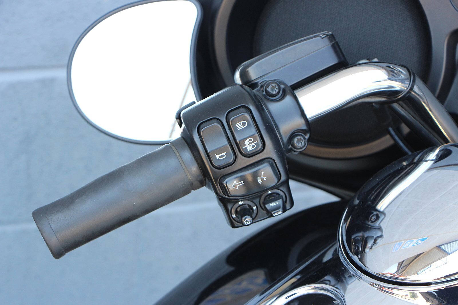 2018 Harley-Davidson Street Glide [10]
