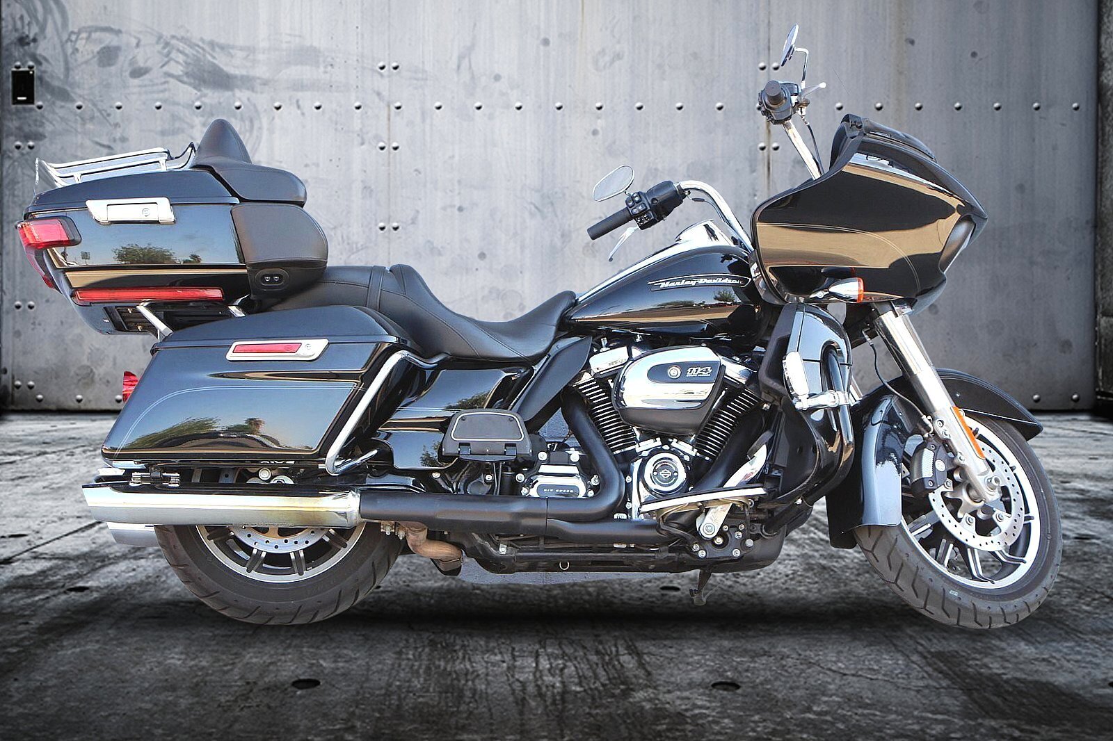 2019 Harley-Davidson FLTRU [1]