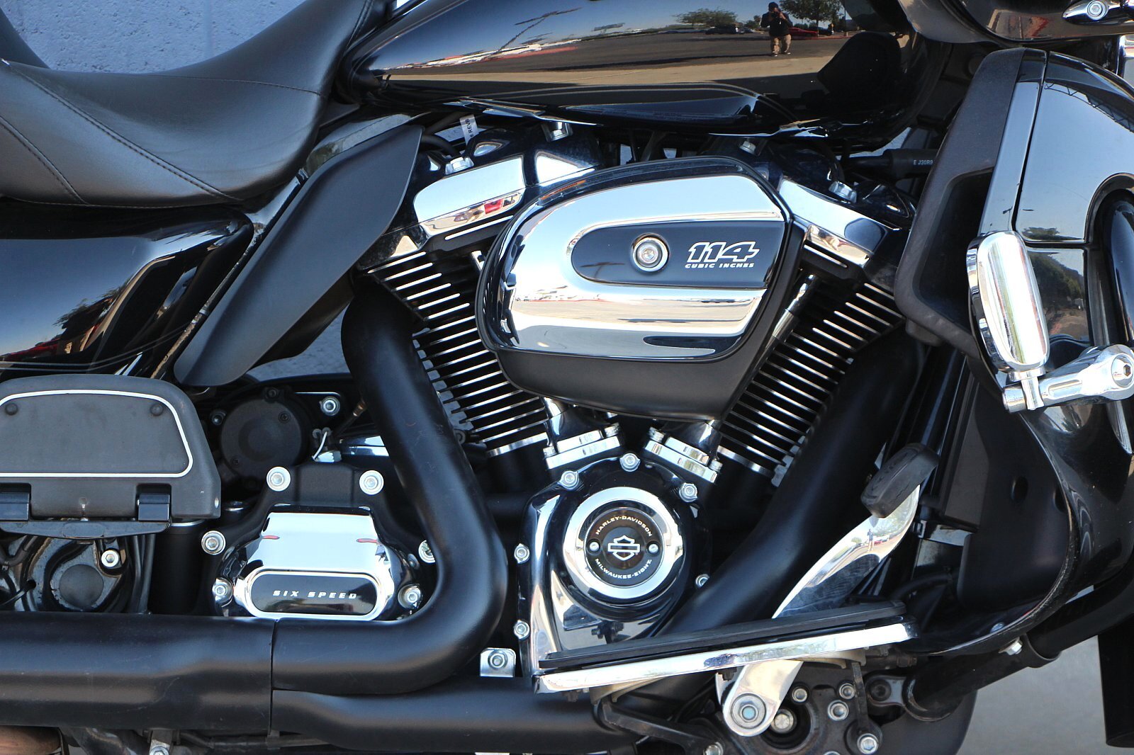 2019 Harley-Davidson FLTRU [2]