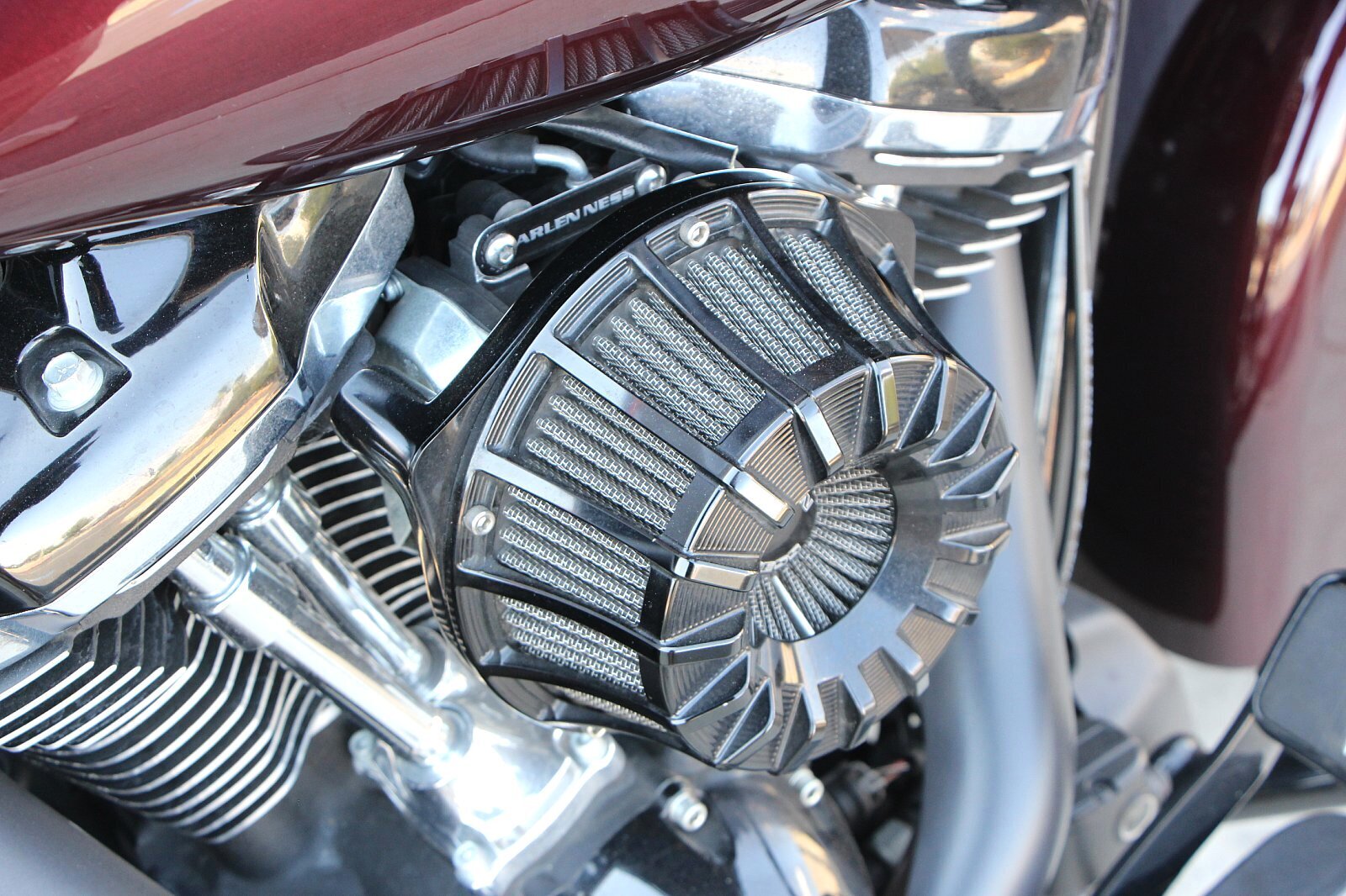 2018 Harley-Davidson Street Glide Special [16]
