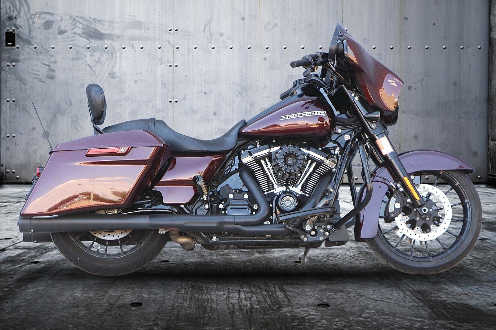 2018 Harley-Davidson Street Glide Special [1]