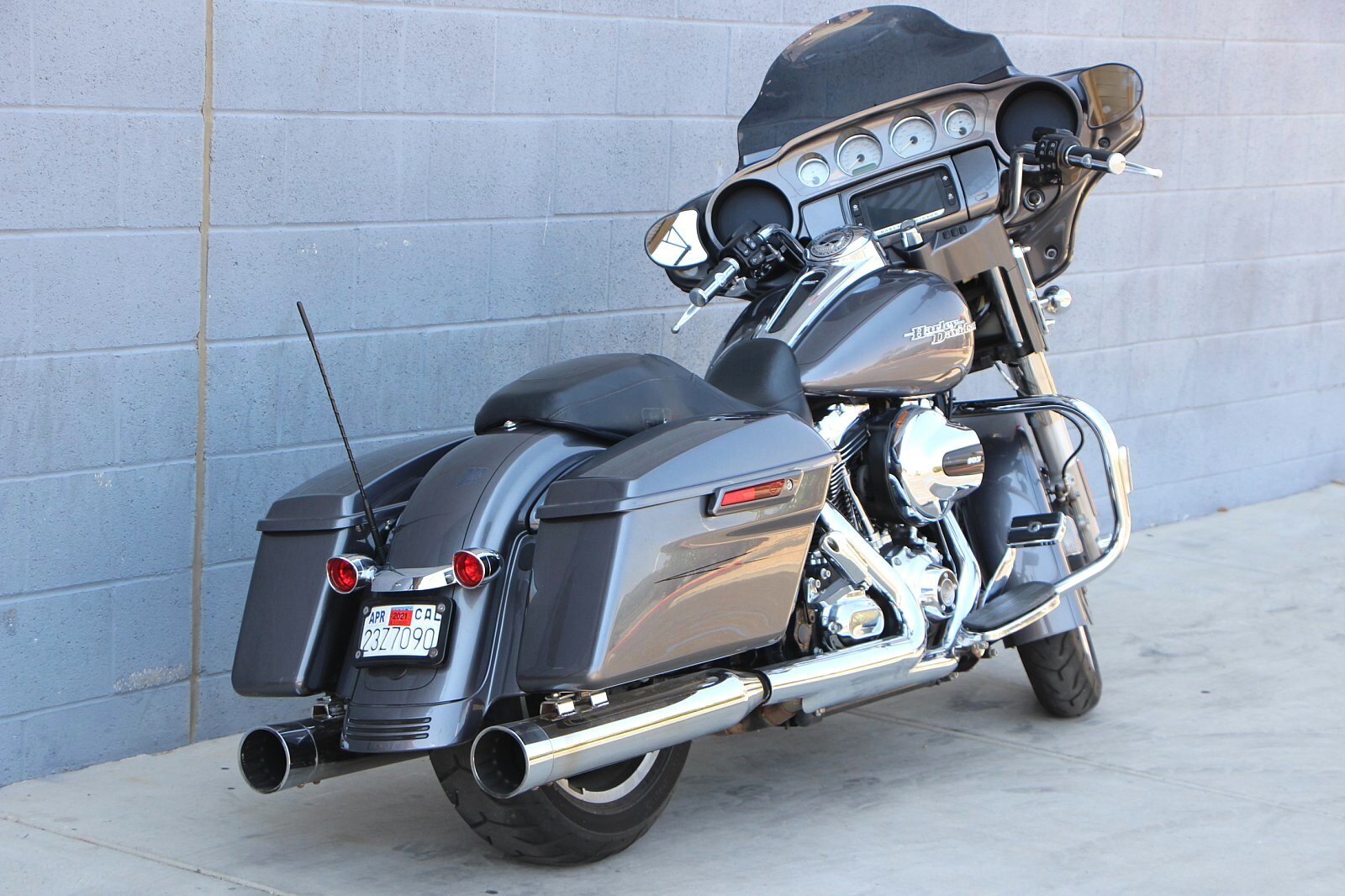2014 Harley-Davidson Street Glide Special [7]