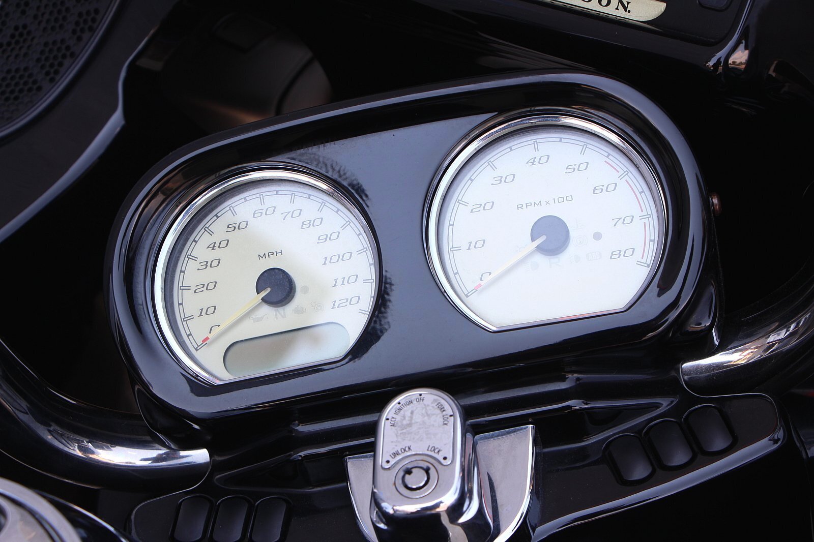 2015 Harley-Davidson Road Glide Special [14]