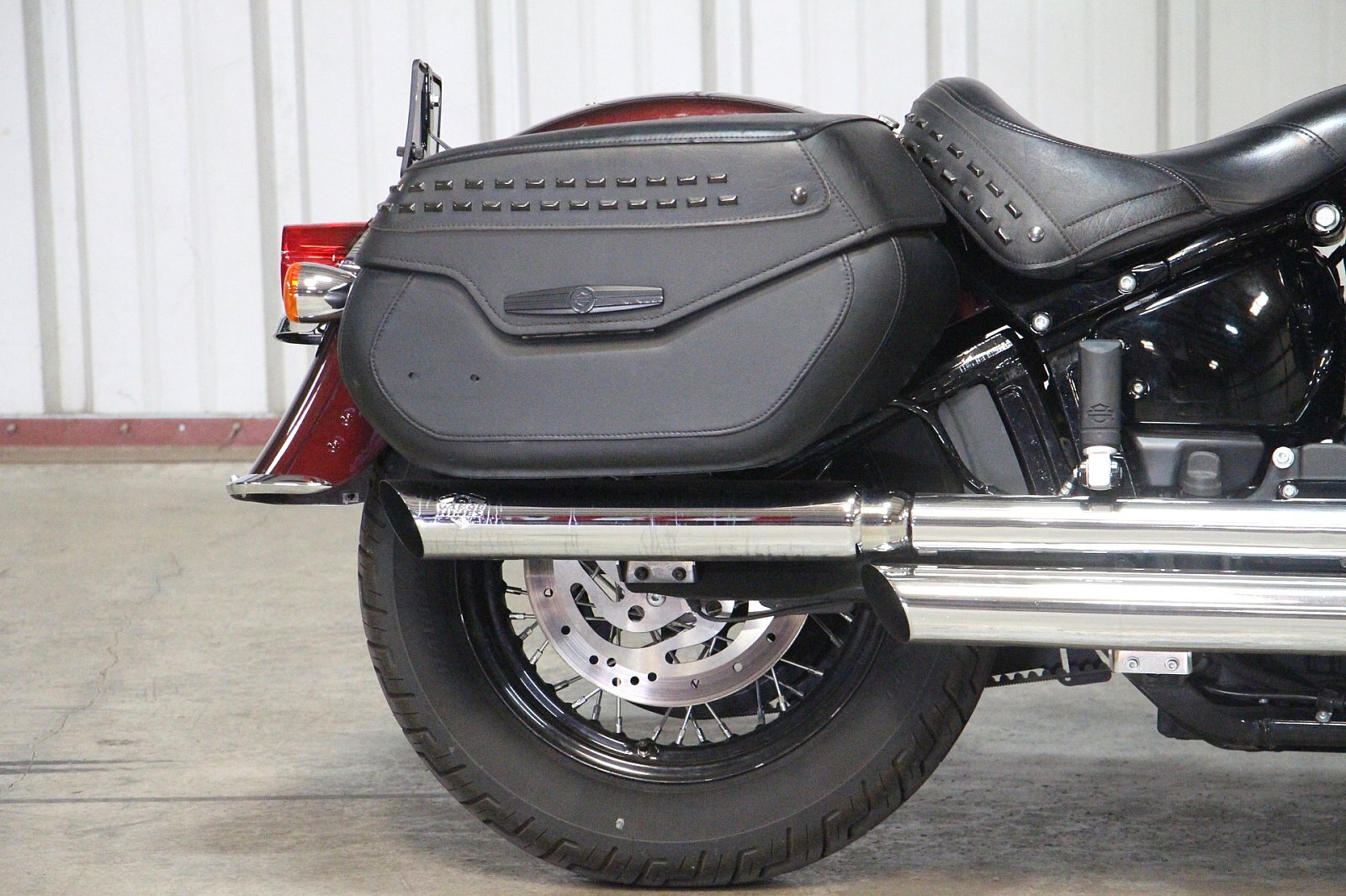 2018 Harley-Davidson FLHCS [3]