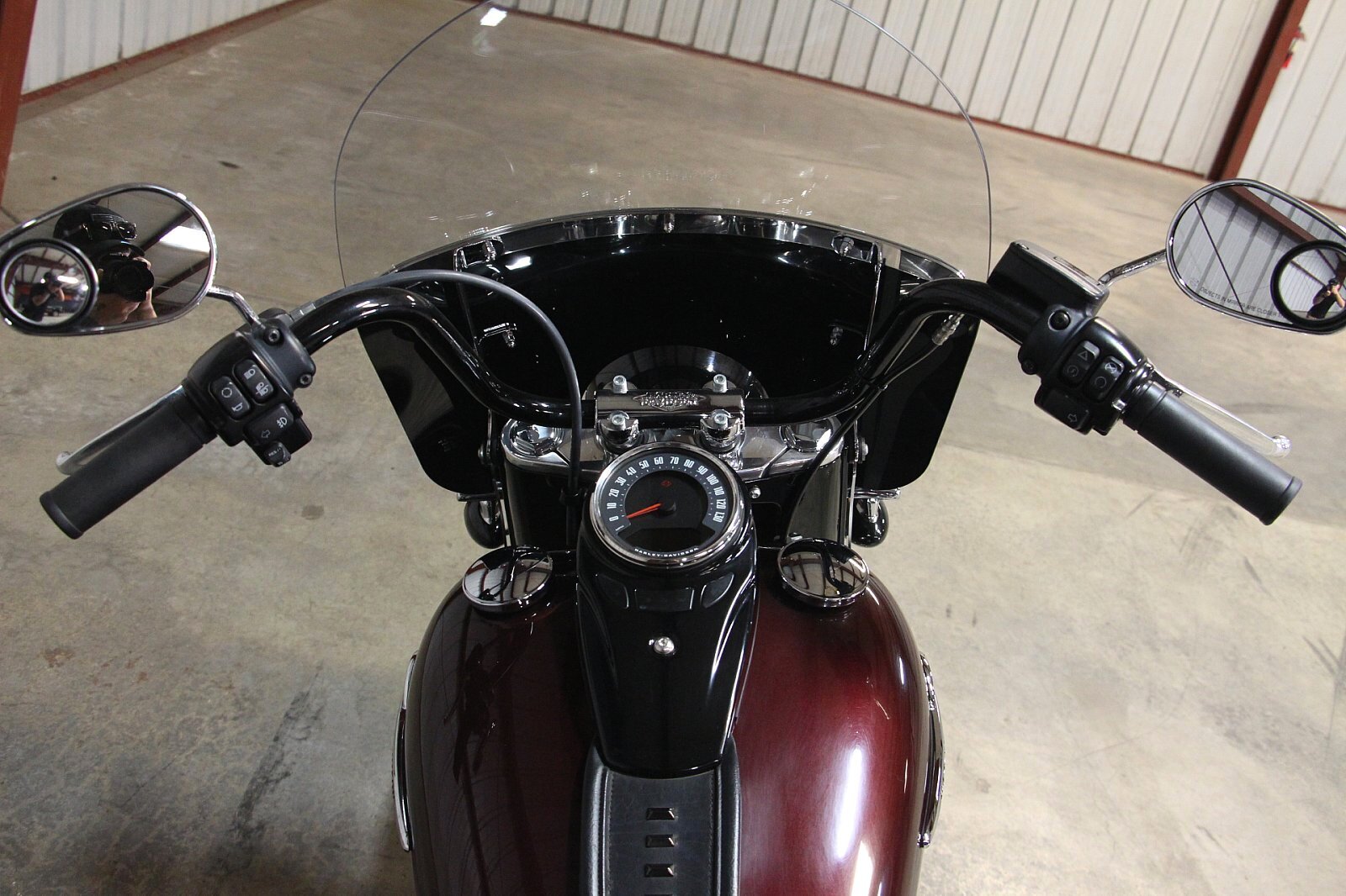 2018 Harley-Davidson FLHCS [20]