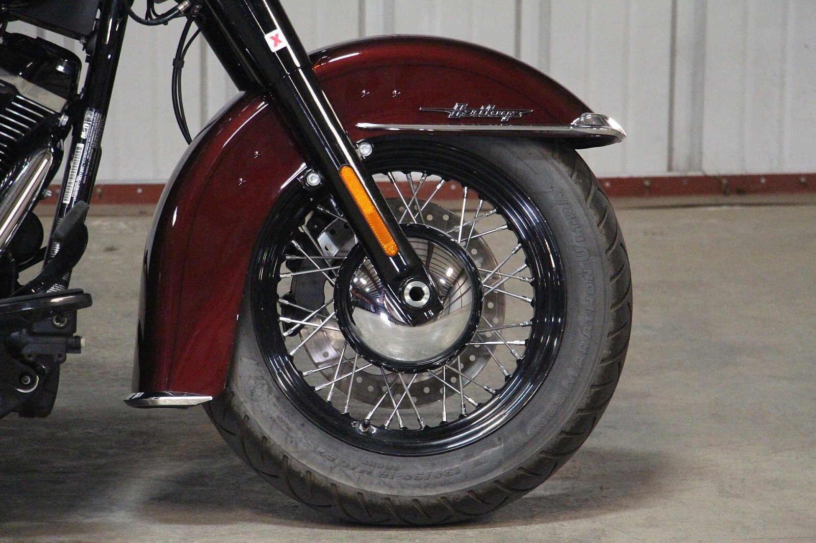 2018 Harley-Davidson FLHCS [2]