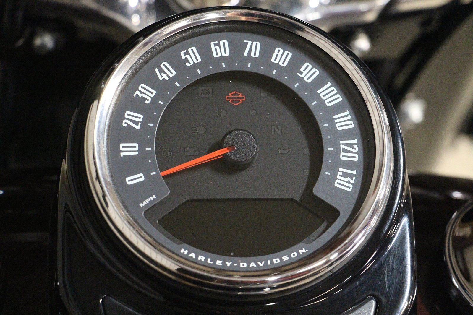 2018 Harley-Davidson FLHCS [19]