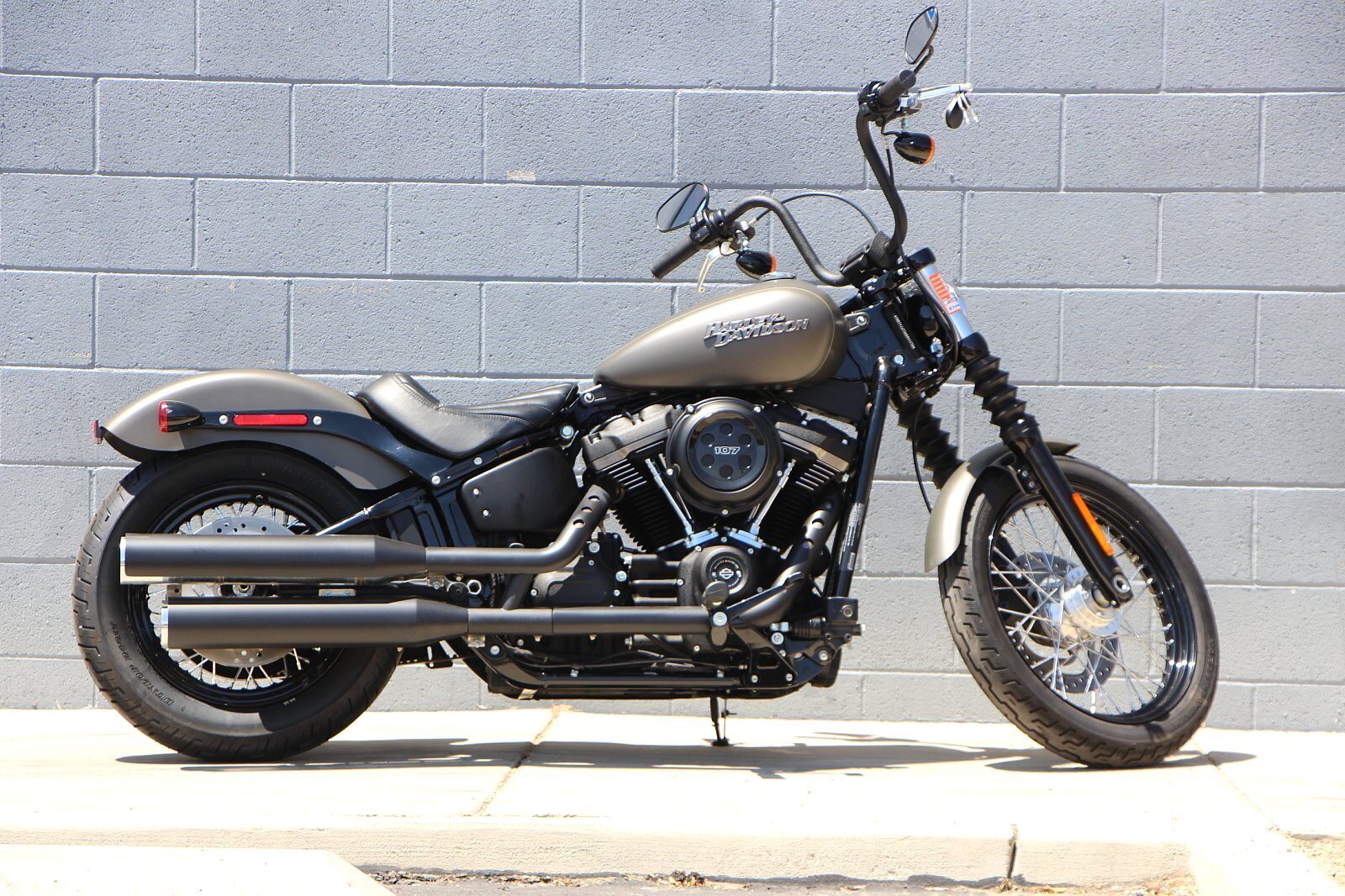 2019 Harley-Davidson Street Bob [19]