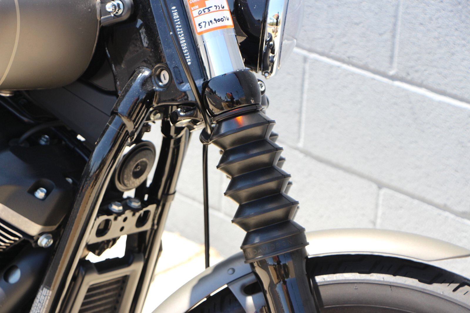 2019 Harley-Davidson Street Bob [16]