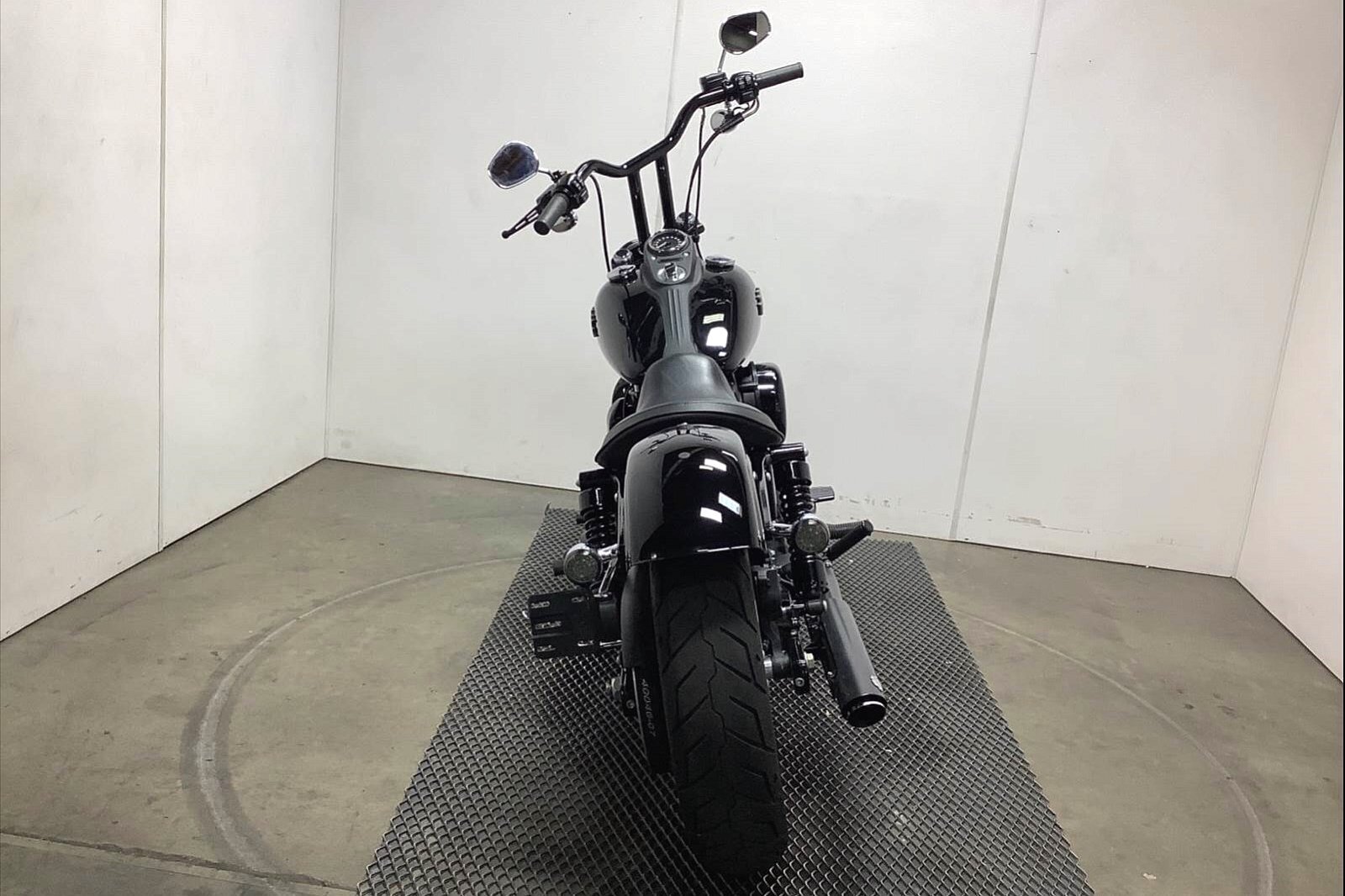 2017 Harley-Davidson Street Bob [3]