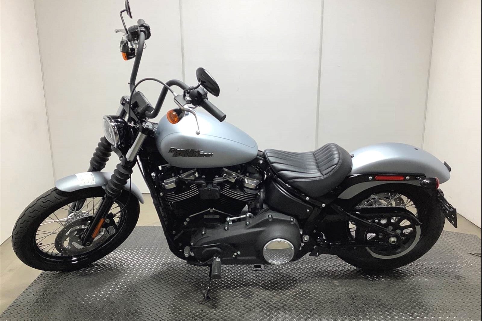 2020 Harley-Davidson Street Bob [2]