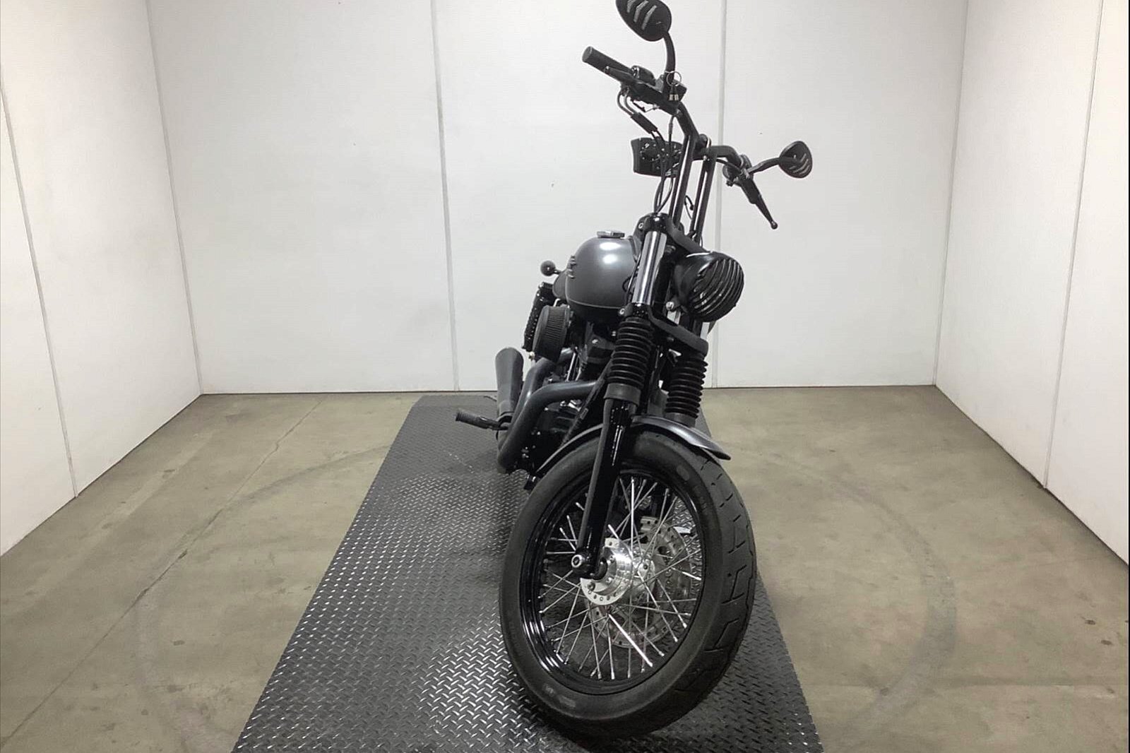 2017 Harley-Davidson Street Bob [1]