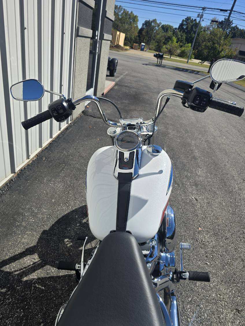 2026 Harley-Davidson Super Glide [3]